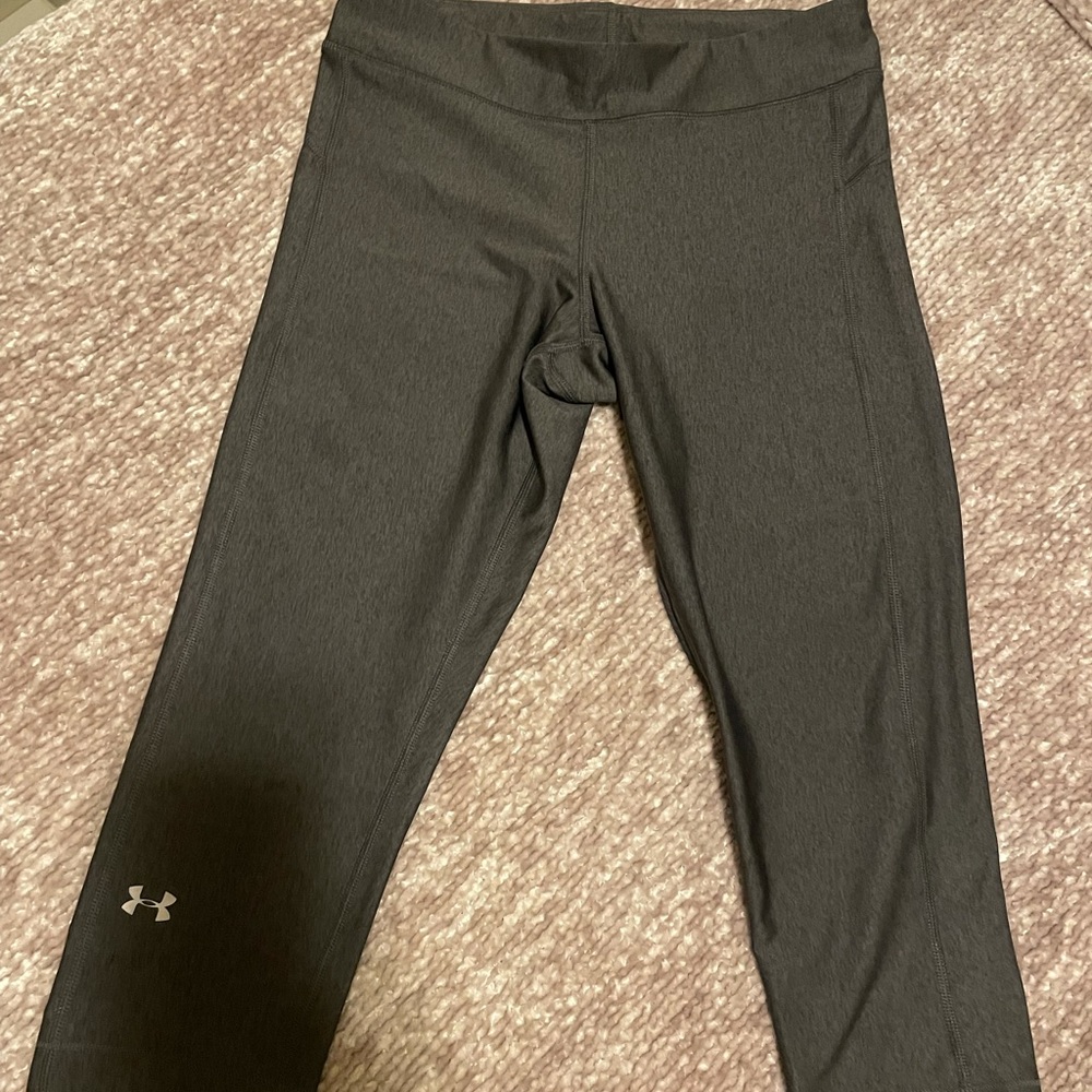 Women’s under armour cropped leggings